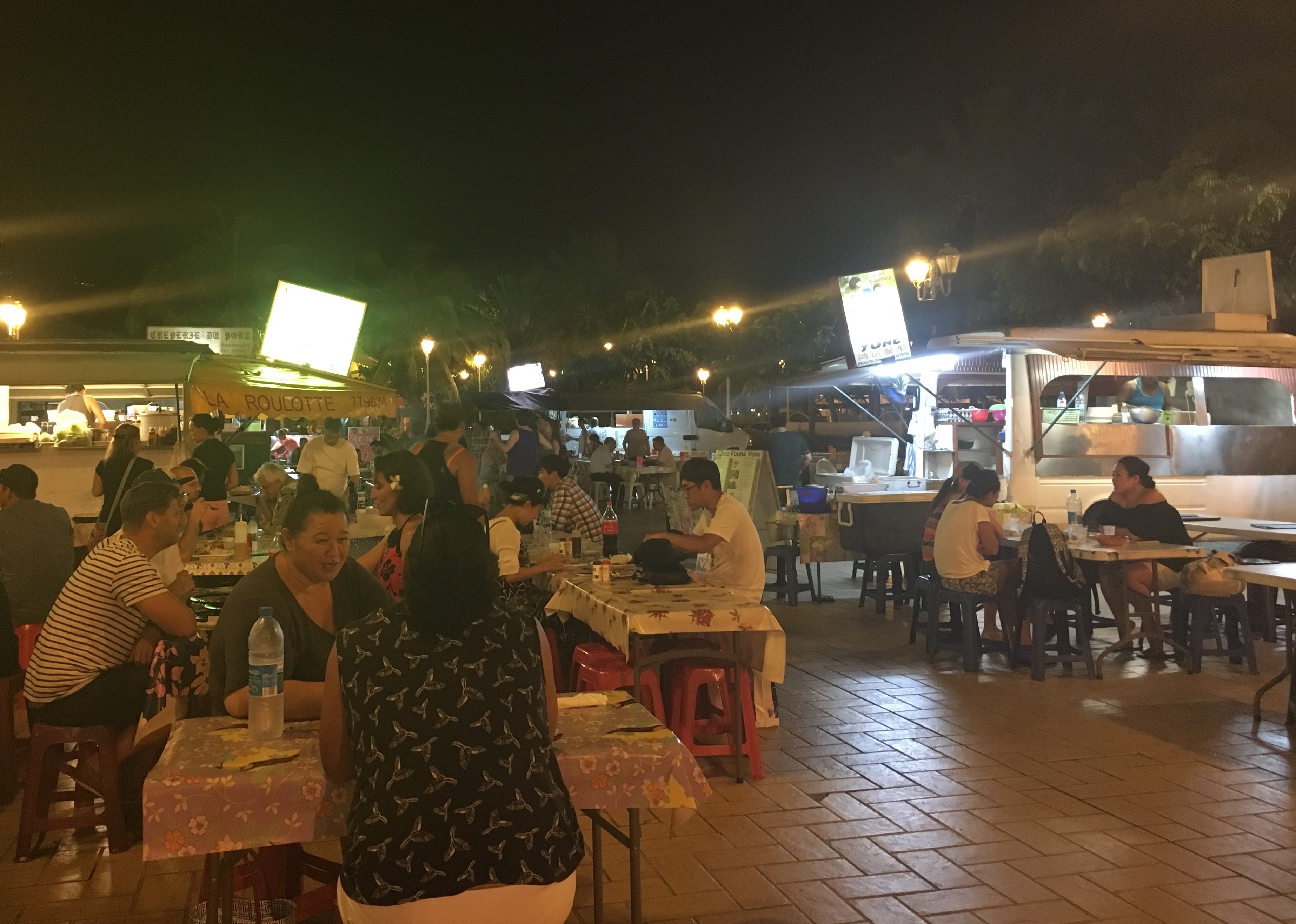 Les Roulottes food trucks Papeete Tahiti